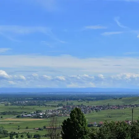 Vines & Views - With Airconditioning *